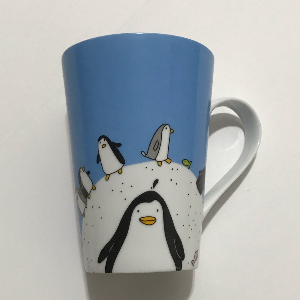 Winter snow Penguin coffee mug